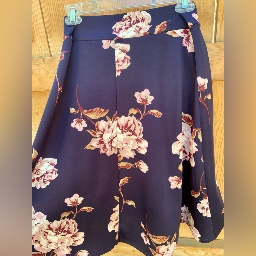 HAUTE Monde NAVY FLORAL HIGH WAIST STRETCH SKIRT MIDI SLIP FIT AND FLARE SZ L
